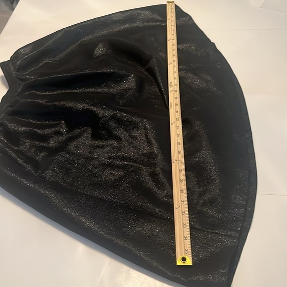 CeCe Black Metallic Shimmer Lurex Flare Skirt Size 0 - Picture 4 of 10